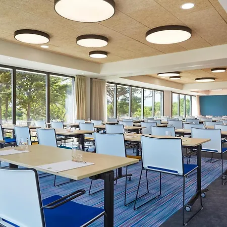 Ibis Styles Montpellier Aeroport Parc Des Expos Hotel 3*